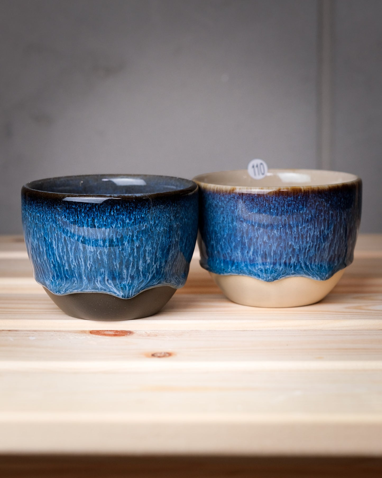 110. Pair of cappuccino V2 cups 200ml, slipcasted