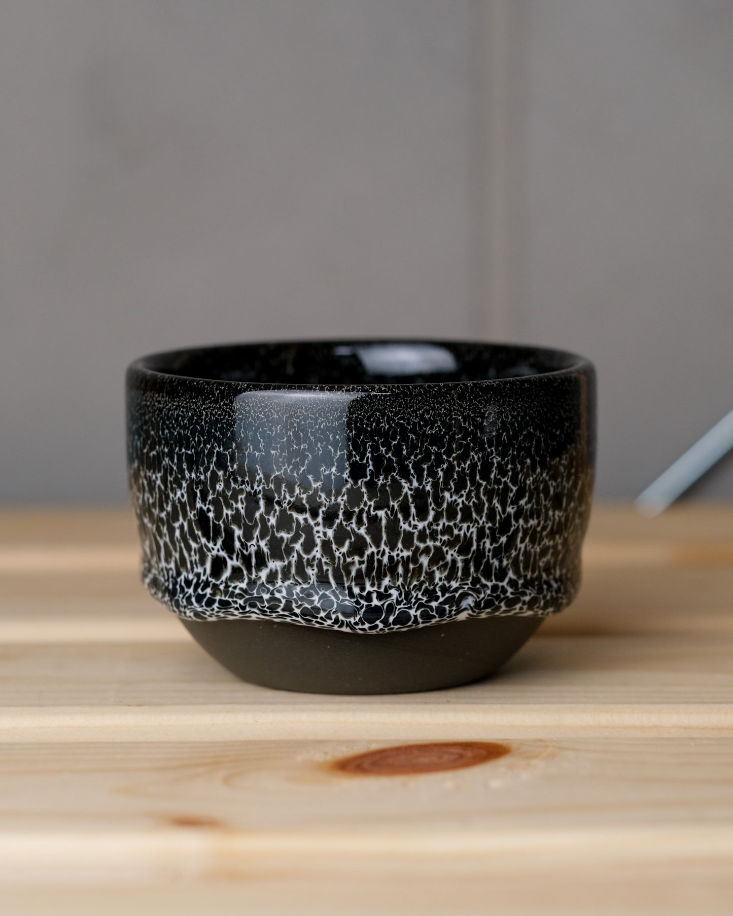 73. Cappuccino cup 180ml, shallow, black and white, black clay