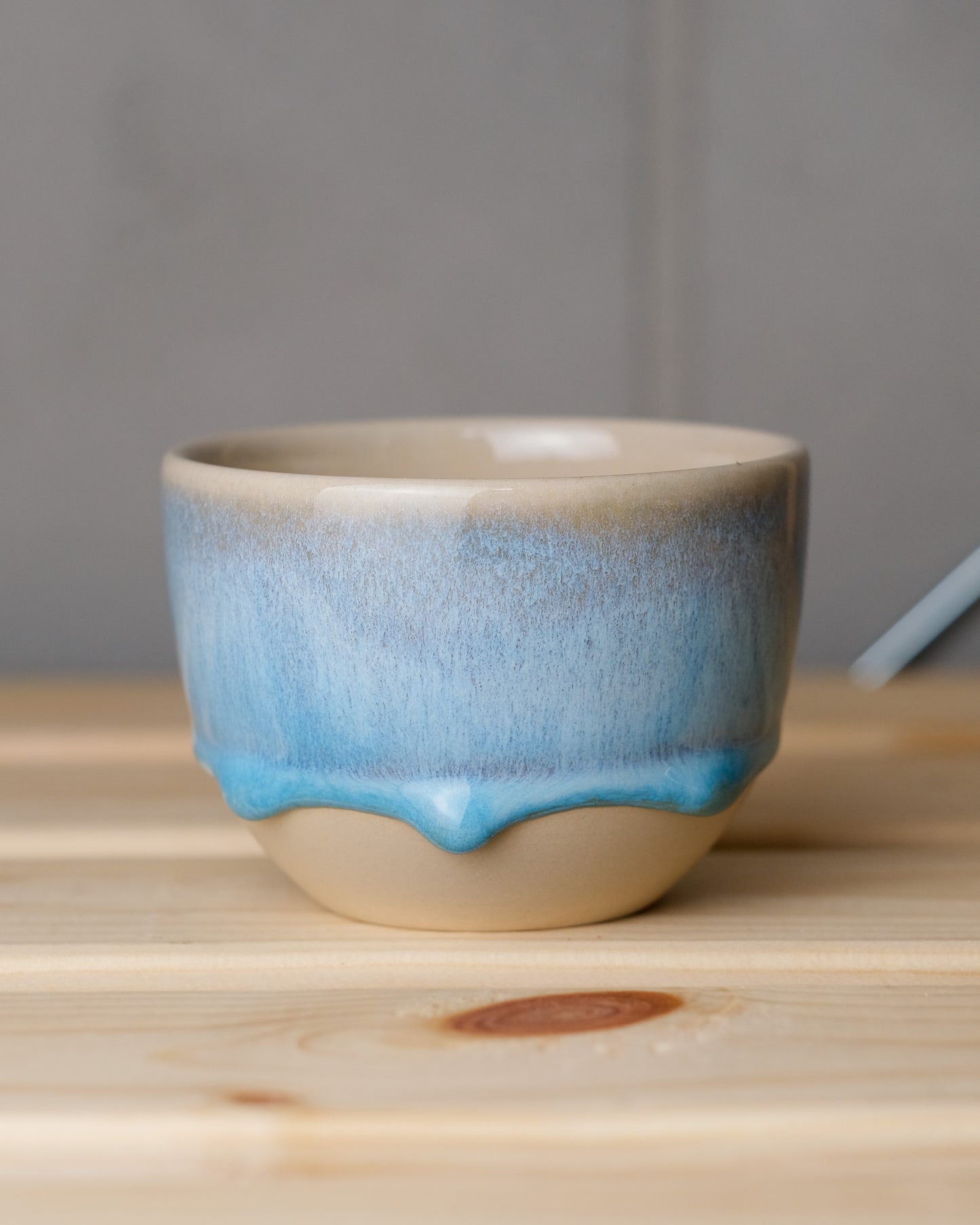 082. Cappuccino cup 200ml, V2 slipcasted, light blue, light clay