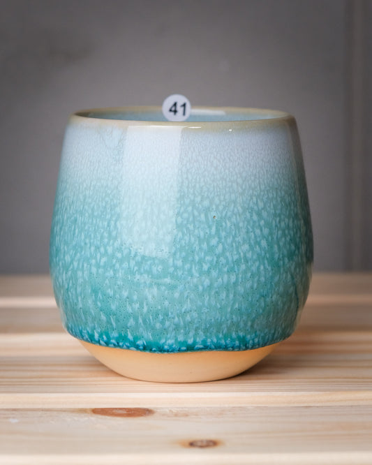 041. 330ml cup, slipcasted