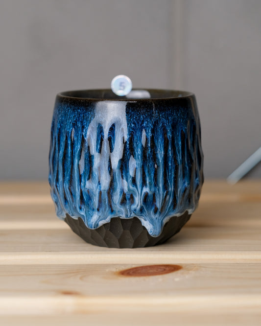 005. Carved cup 240ml, a specific piece