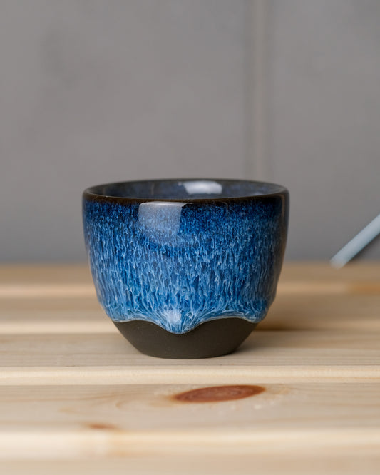 104. Espresso cup 100ml, waterfall, black stoneware