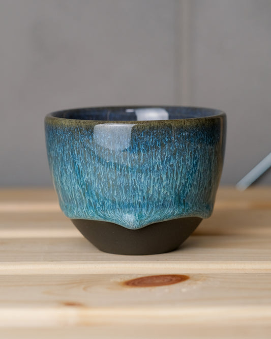 113. Cappuccino cup 200ml, black clay
