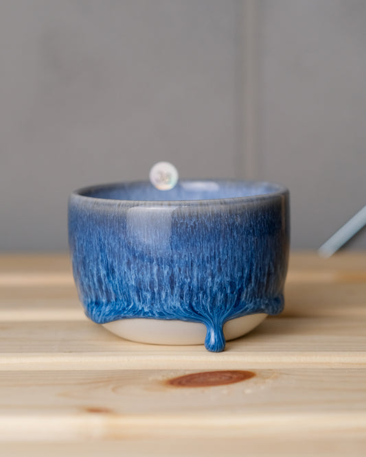 038. Porcelain cup 140-170ml, shallow, a specific piece