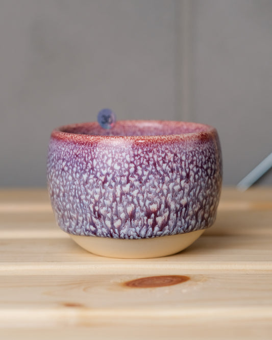 030. 160-200 ml cup, thrown, a specific piece