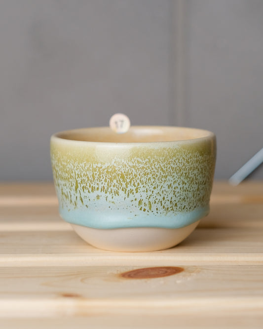 017. 160-200 ml cup, thrown, a specific piece