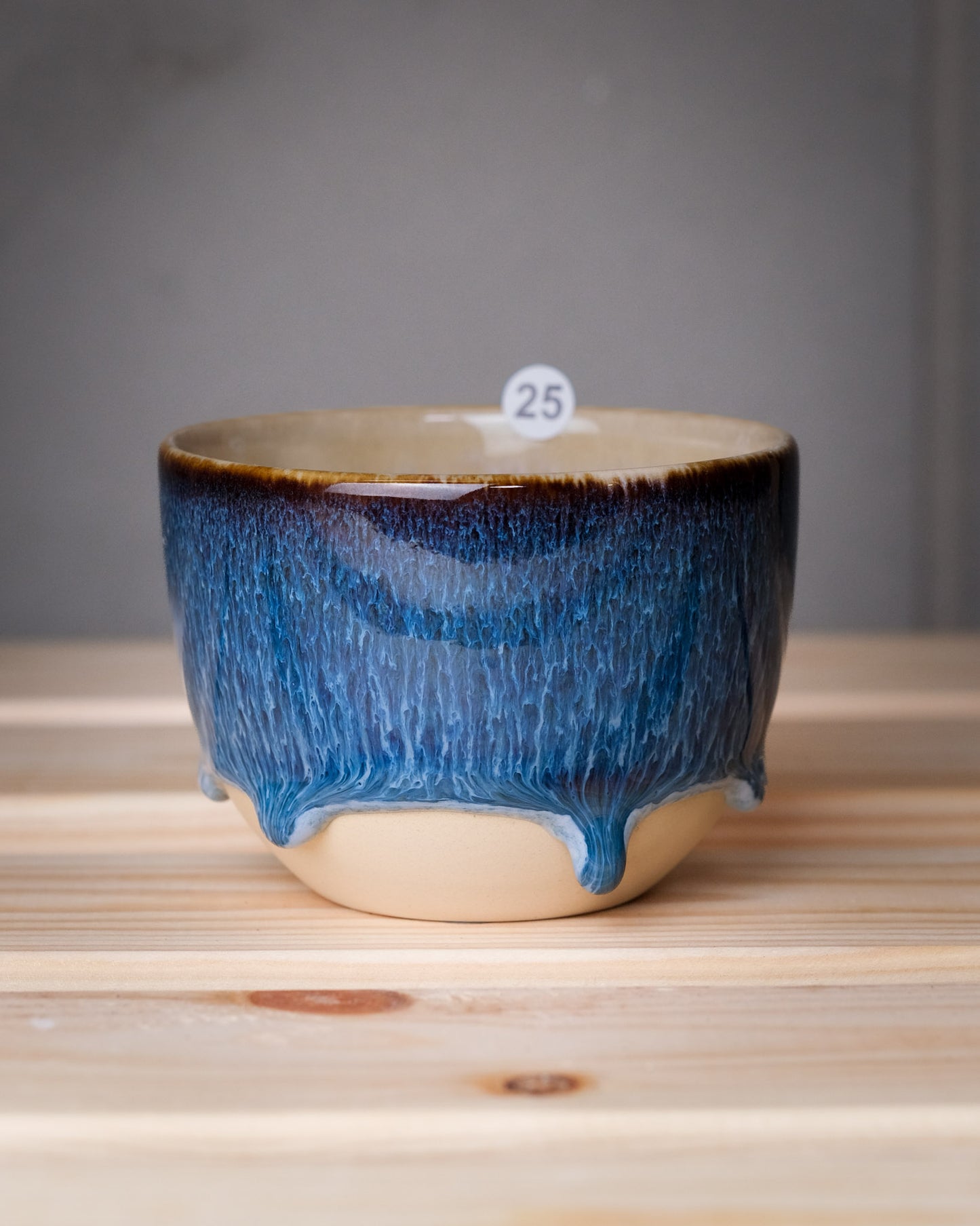 025. Cappuccino cup 200ml, V2 slipcasted, more drippy