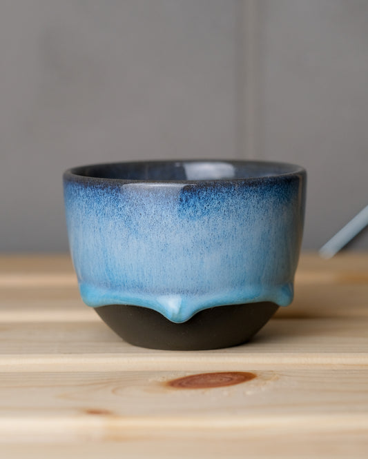 083. Cappuccino cup 200ml, V2 slipcasted, light blue, black clay, less drippy